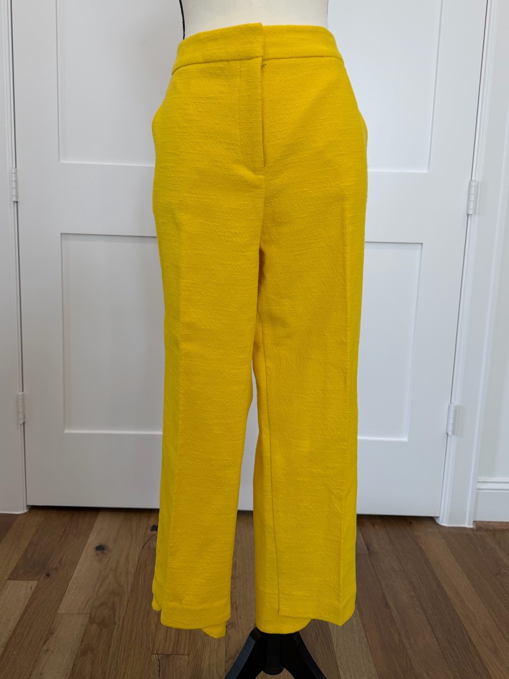 Trina Turk Women’s Size 14 Yellow Textured Cropped Ankle Trousers Pants